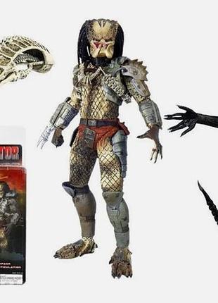 Коллекционный набор alien vs predator / чужой против хищника — фигурки xenomorph и predator с аксессуарами, avp action figures set