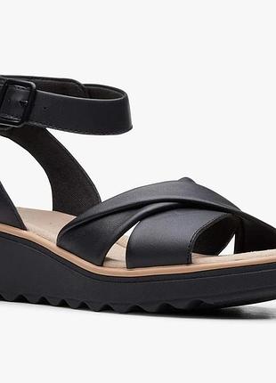 Кожанные черные босоножки clarks