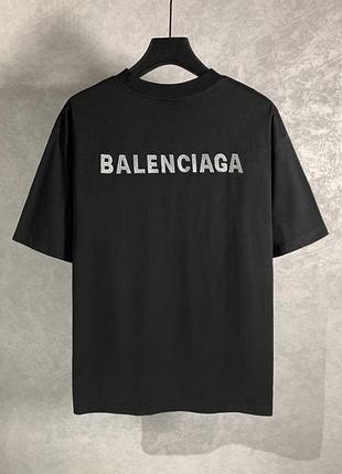 Футболка balenciaga