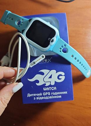 Дитячий смарт годинник з gps, відеодзвінком та прослуховуванням. встановлення sim-карти