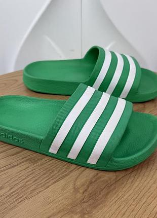 Оригінальні шльопанці adidas