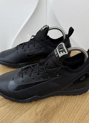 Оригінальні футбольні сороконіжки nike mercurial