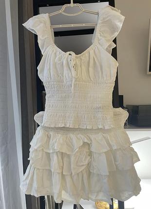 Брендовий літній  жіночий костюм bershka xs оригінал літній костюм двійка для дівчинки підлітка в молочному кольорі красива блуза топ коротка спідниця
