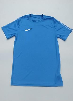 Футболка мужская спортивная nike dri-fit, m.