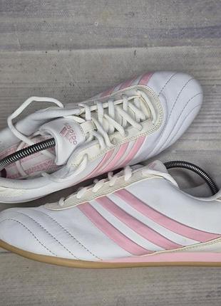 Кроссовки adidas
