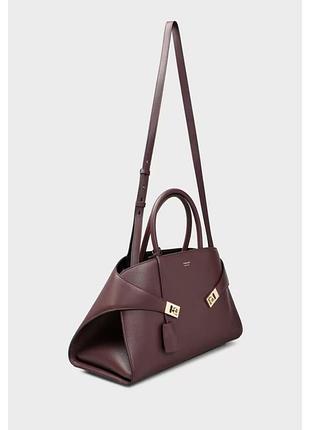 Трендова шкіряна сумка в стилі salvatore ferragamo