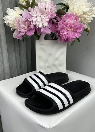 Дитячі оригінальні шльопанці adidas