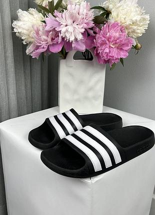 Дитячі оригінальні шльопанці adidas