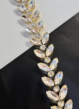 Термоклеевая тесьма со стразами (основа золото), crystal (ширина ~2 см) *1 м