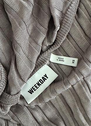 Лонгслів weekday 5