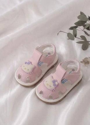Босоножки детские