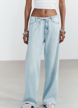 Тонкие летние джинсы zara
