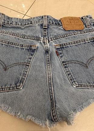 Короткі шорти levi’s