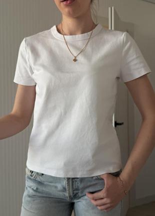Базова біла футболка з щільної тканини zara