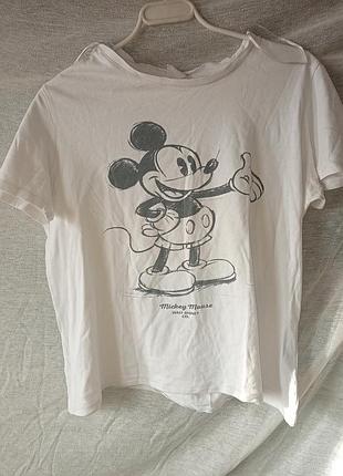 Жіноча біла футболка h&m disney міккі маус бавовняна трикотажна літня брендова оверсайз з принтом ейчендем оригінал walt disney розмір m l