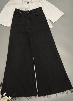 Широкие джинсы bershka