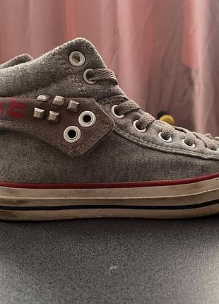 Оригінальні високі кеди converse all star з шипами / заклепками (розмір 36.5 / 23 см)