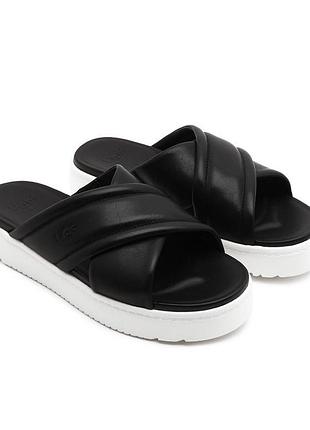 Шльопанці ugg