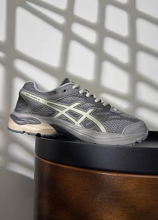 Жіночі кросівки asics gel-flux 4 grey beige