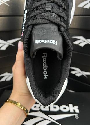 Reebok classic black white 8