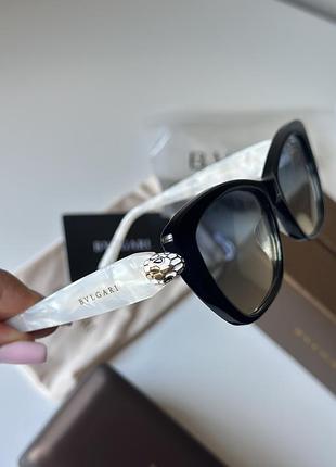 Сонцезахисні  окуляри bvlgari