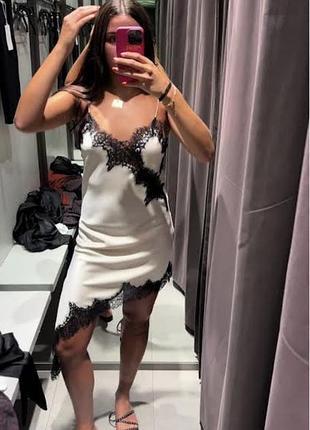 Атласна сукня zara