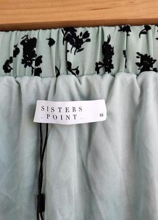 Нова спідниця sisters point 8
