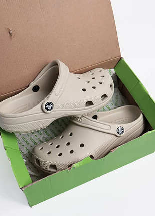 Оригінал! сша! унісекс тапочки crocs classic clog beige 10001-2y2 шльопанці крокси нові літні