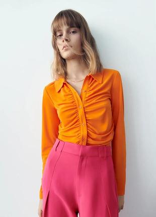 Яскрава сорочка з драпіровкою оранжева zara розмір s