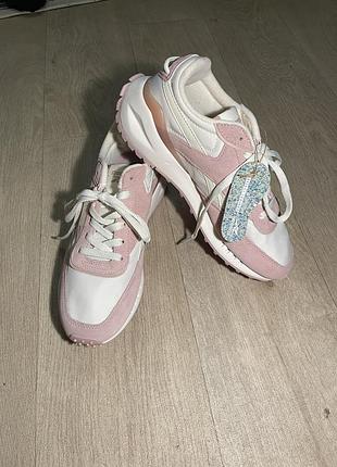 Кросівки жіночі reebok