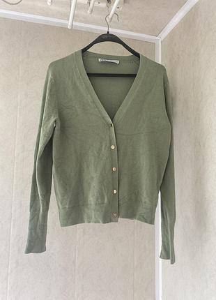 💚 кардиган zara шавлієво-зеленого кольору на кнопках