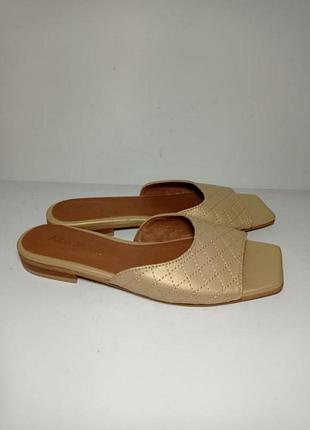Шлепанцы кожаные фирмы alba moda 37р.
