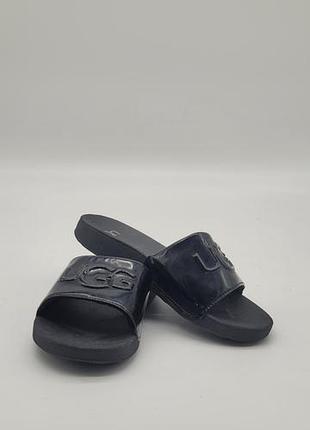 Черные шлепанцы ugg. - оригинал