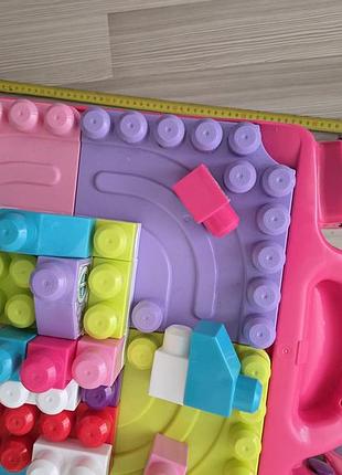 Столик и конструктор mega bloks 4