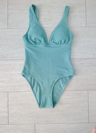 Фактурний купальник primark, дуже красивого кольору.