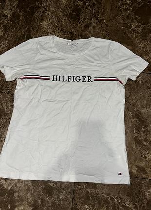 Жіноча біла футболка tommy hilfiger з вишитим логотипом / оригінал