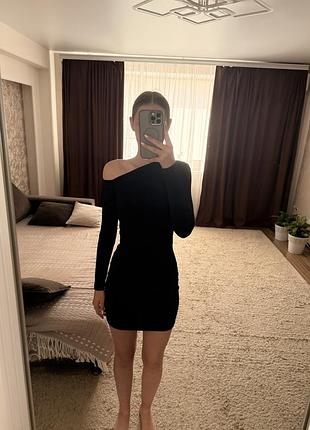 Плаття жіноче коротка