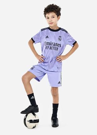 Спортивна футболка  adidas