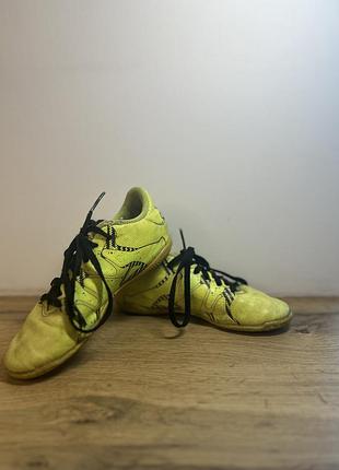 Adidas футзалки жовті 40