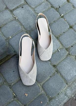 Жіночі замшеві босоніжки із закритим носком no brand