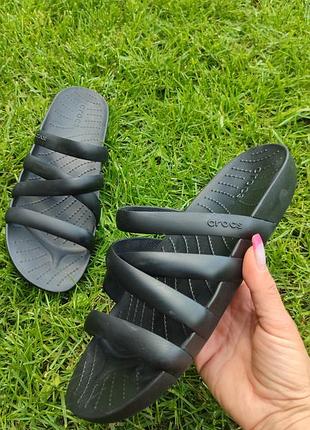 Черные женские сандалии crocs splash strappy sandal с мягкими ремешками
