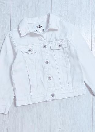 Джинсовая куртка zara 4-5 лет
