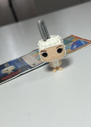 Фігурка оді зі скріпкою дивні дива кіндер джой  kinder joy stranger things funko pop collection