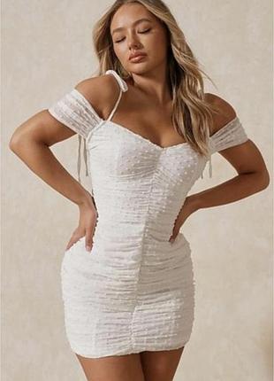 Красива коротка біла сукня плаття misspap