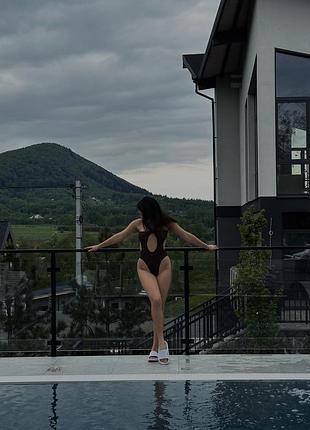 Купальник суцільний