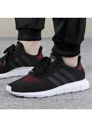 Оригинальные повседневные кроссовки adidas originals swift run