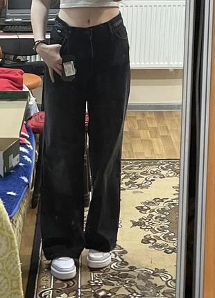 Джинсы черные