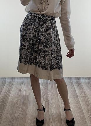 Шовкова спідниця