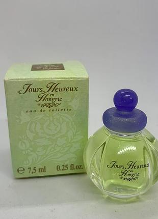 Le monde en parfum jours heureux en hongrie