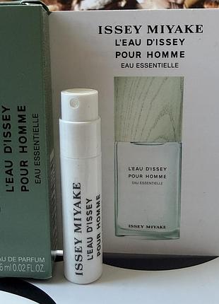 Пробник оригінал l'eau d'issey pour homme eau essentielle від issey miyake